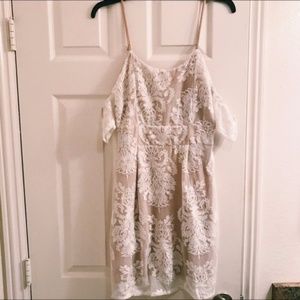 White Lace For Love & Lemons look a like!